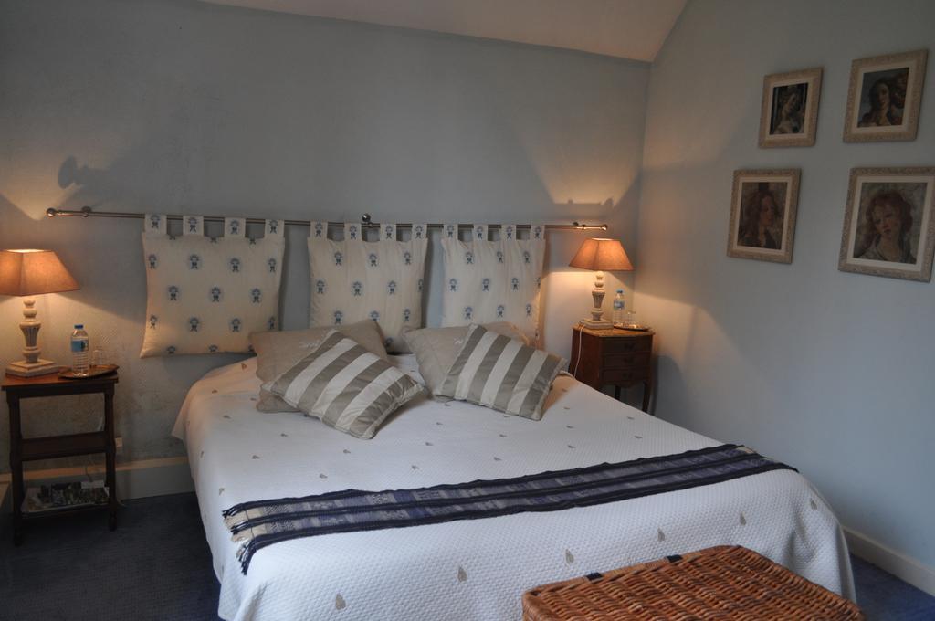 Le Chateau Des Ormes Bed and Breakfast Lambersart Δωμάτιο φωτογραφία