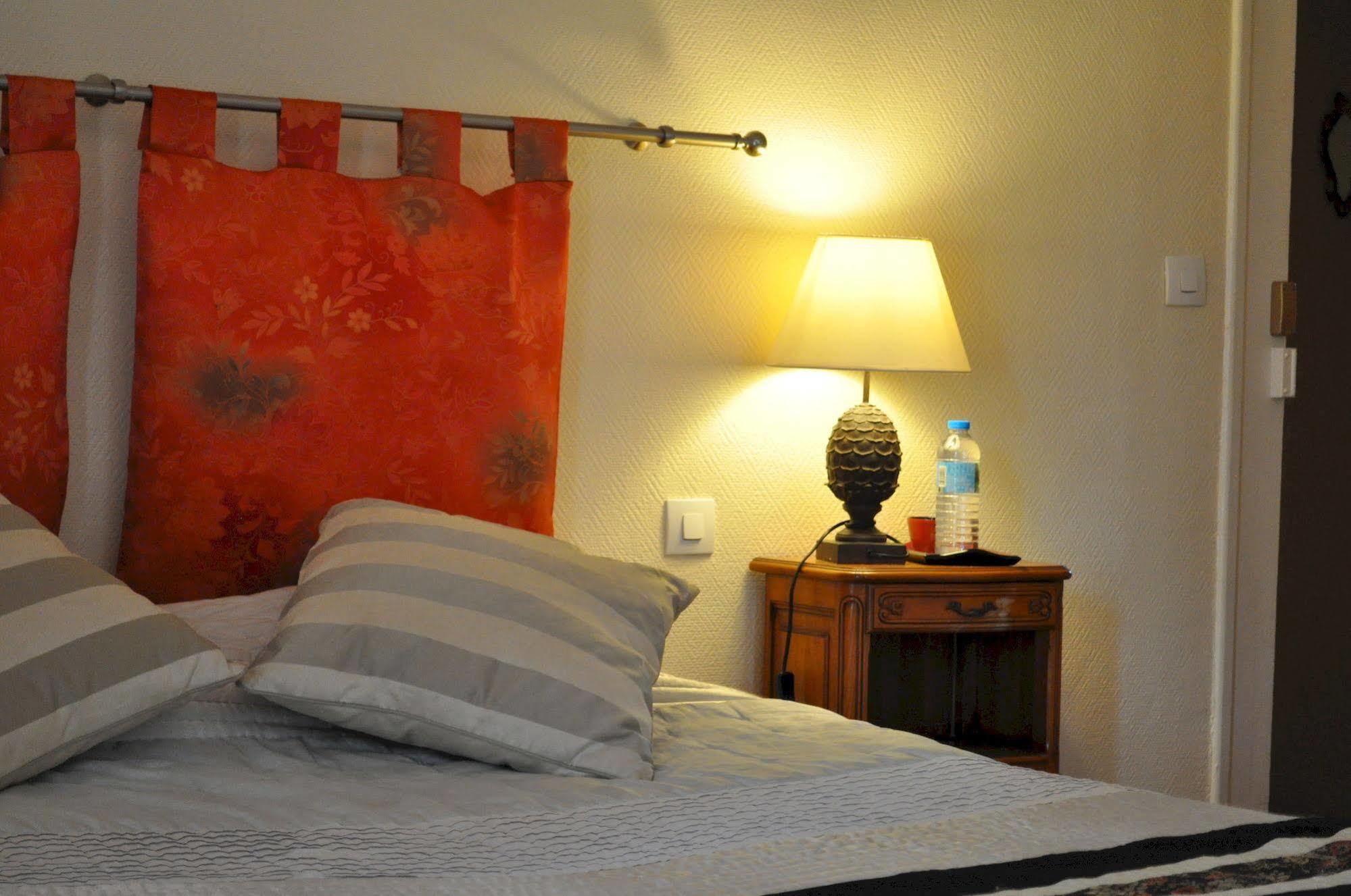 Le Chateau Des Ormes Bed and Breakfast Lambersart Εξωτερικό φωτογραφία